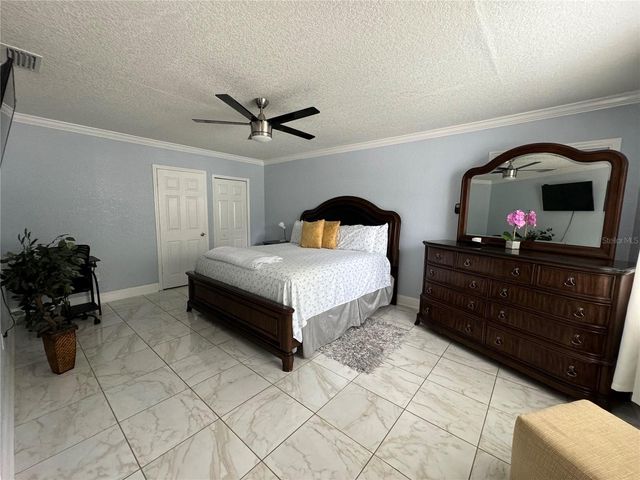 2702 CAMPUS HILL DRIVE, Tampa, FL 33612