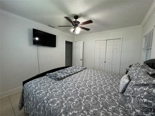 2702 CAMPUS HILL DRIVE, Tampa, FL 33612