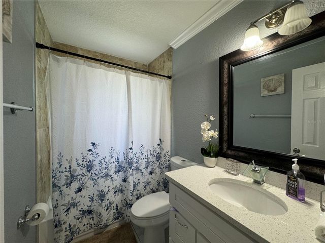 2702 CAMPUS HILL DRIVE, Tampa, FL 33612