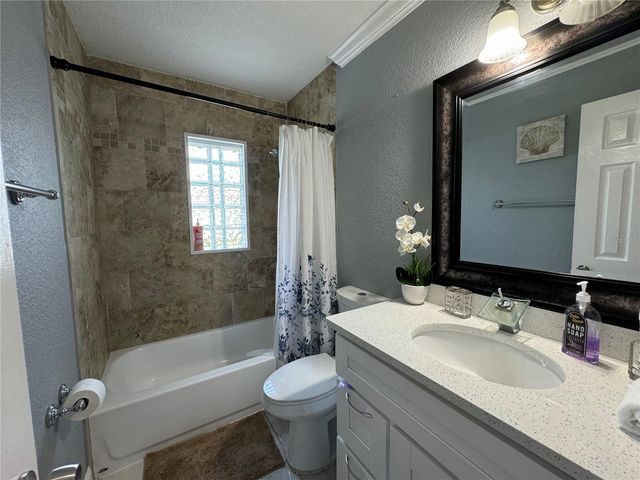 2702 CAMPUS HILL DRIVE, Tampa, FL 33612