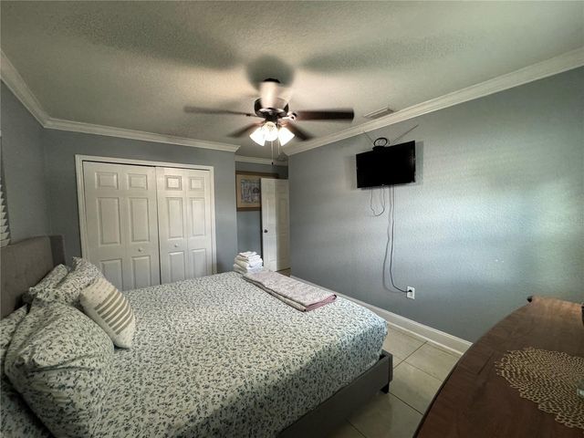 2702 CAMPUS HILL DRIVE, Tampa, FL 33612