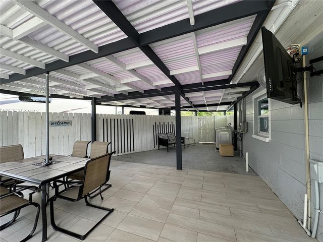 2702 CAMPUS HILL DRIVE, Tampa, FL 33612