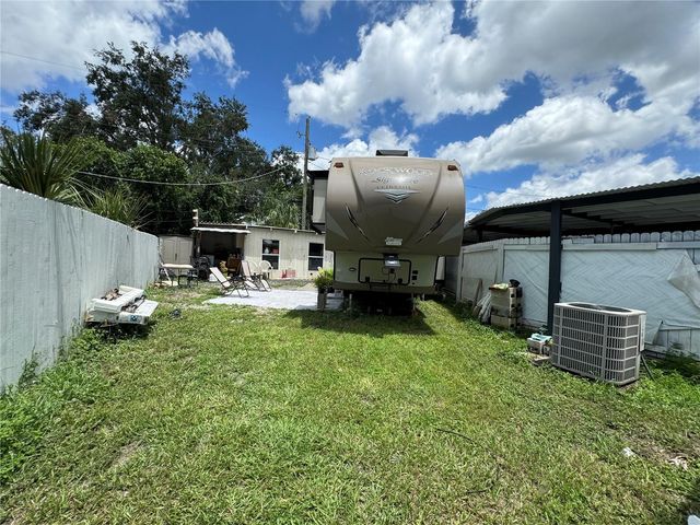 2702 CAMPUS HILL DRIVE, Tampa, FL 33612