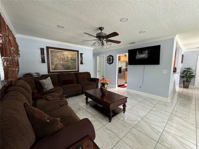 2702 CAMPUS HILL DRIVE, Tampa, FL 33612