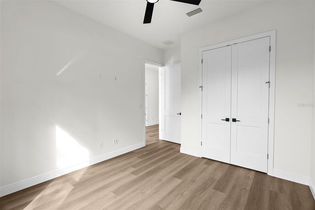 4009 W EUCLID AVENUE, Tampa, FL 33629