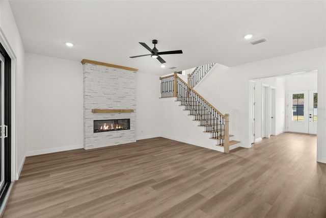 4009 W EUCLID AVENUE, Tampa, FL 33629