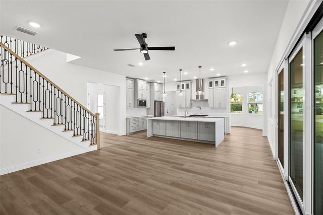 4009 W EUCLID AVENUE, Tampa, FL 33629