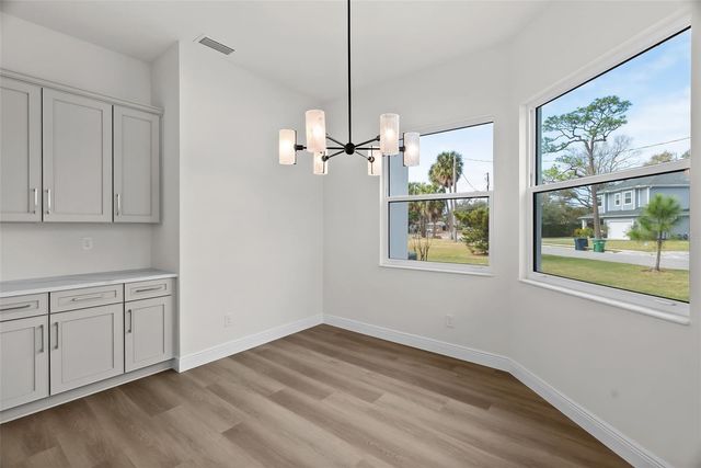 4009 W EUCLID AVENUE, Tampa, FL 33629