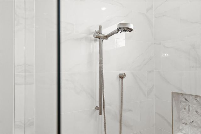 4009 W EUCLID AVENUE, Tampa, FL 33629