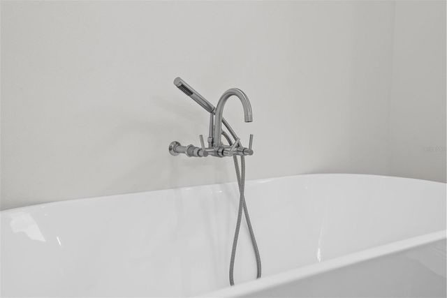 4009 W EUCLID AVENUE, Tampa, FL 33629