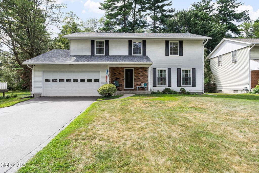 5 Wisconsin Avenue, Bethlehem, NY 12054