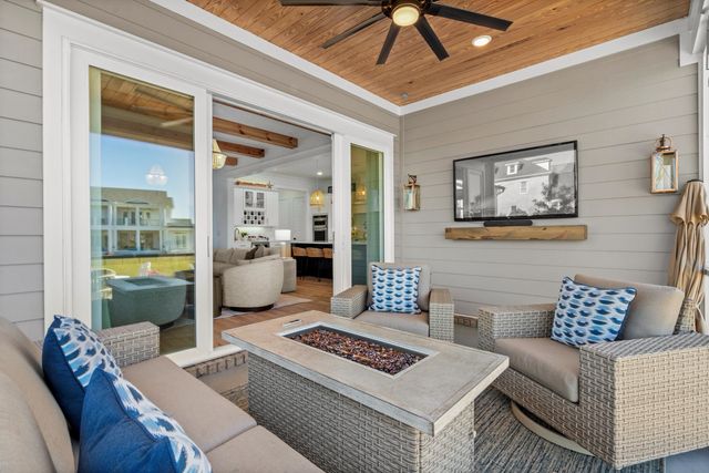 849 Crystal Water Way, Myrtle Beach, SC 29579