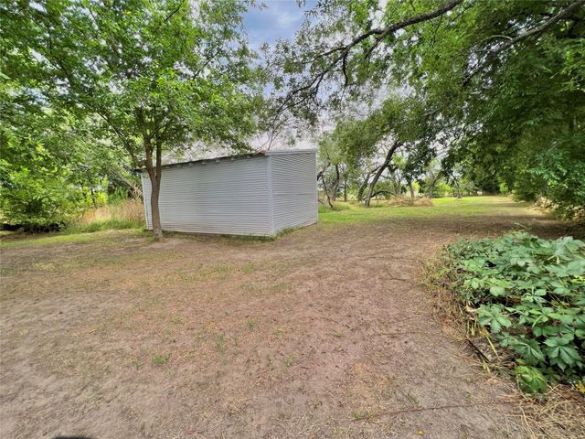 5910 SH-34, Oak Ridge, TX 75142