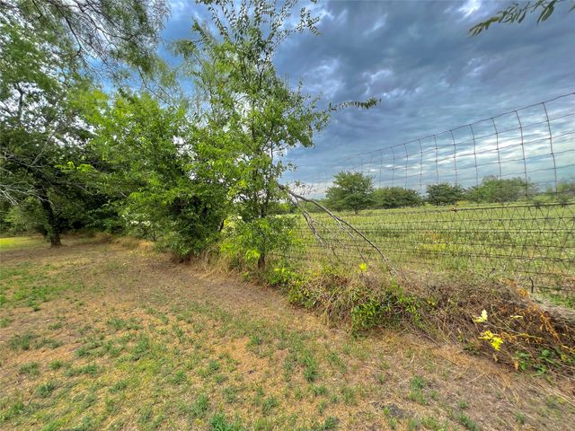 5910 SH-34, Oak Ridge, TX 75142