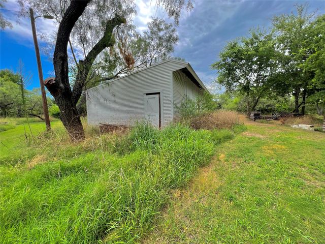 5910 SH-34, Oak Ridge, TX 75142