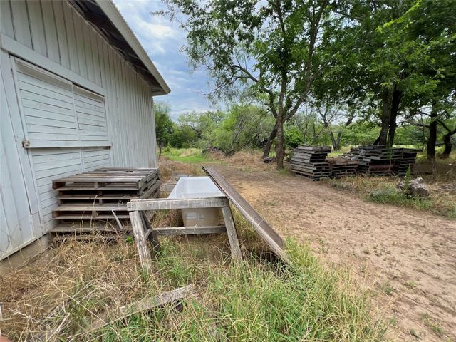 5910 SH-34, Oak Ridge, TX 75142
