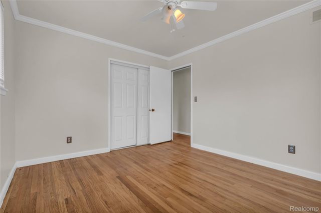 25150 Briarbank Avenue, Southfield, MI 48033