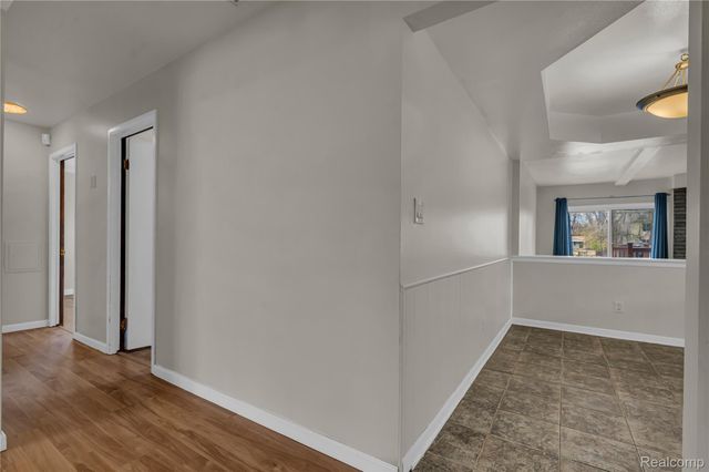 25150 Briarbank Avenue, Southfield, MI 48033