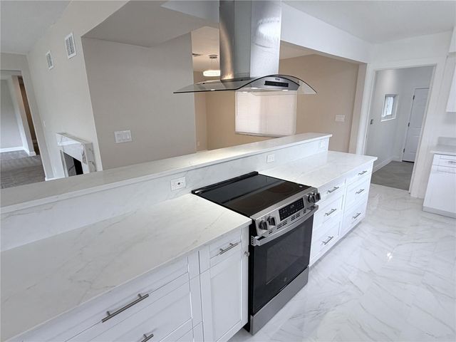 11505 N ROME AVENUE, Tampa, FL 33612