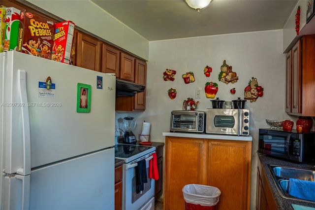 6924 Holly Creek Rd, Orlando, FL 32798