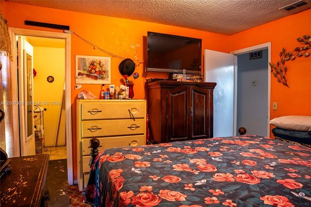 6924 Holly Creek Rd, Orlando, FL 32798