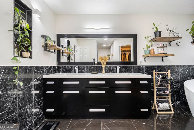 128 Graybrook Court, Grayson, GA 30017