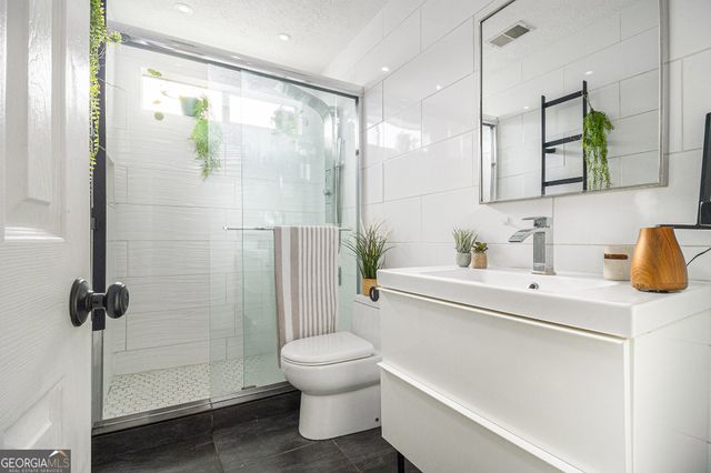 128 Graybrook Court, Grayson, GA 30017