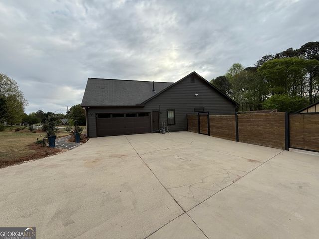 128 Graybrook Court, Grayson, GA 30017