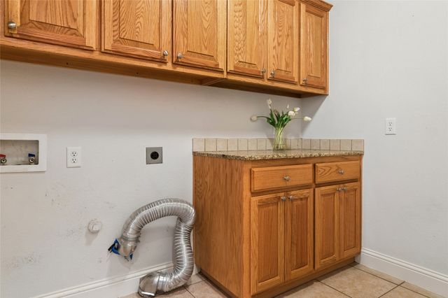 6411 Tuscany Park Drive, Arlington, TX 76016