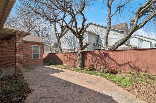 6411 Tuscany Park Drive, Arlington, TX 76016