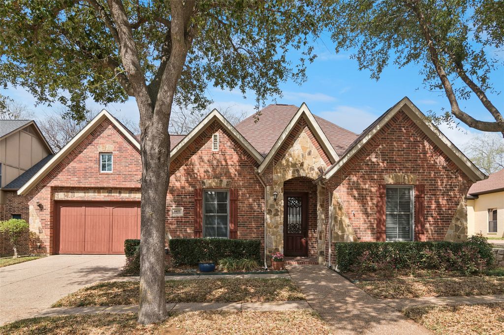 6411 Tuscany Park Drive, Arlington, TX 76016
