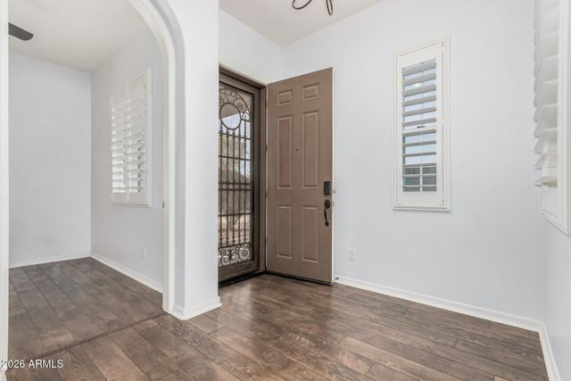 836 E Gary Lane, Phoenix, AZ 85042