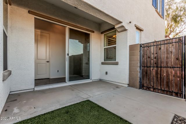 836 E Gary Lane, Phoenix, AZ 85042