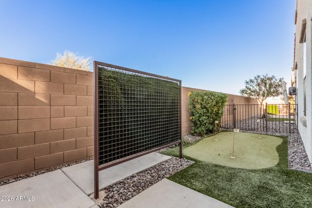 836 E Gary Lane, Phoenix, AZ 85042