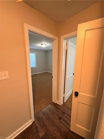 84 Madison LN N, Newport News, VA 23606