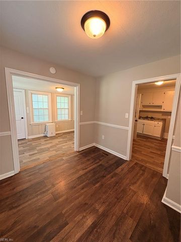 84 Madison LN N, Newport News, VA 23606