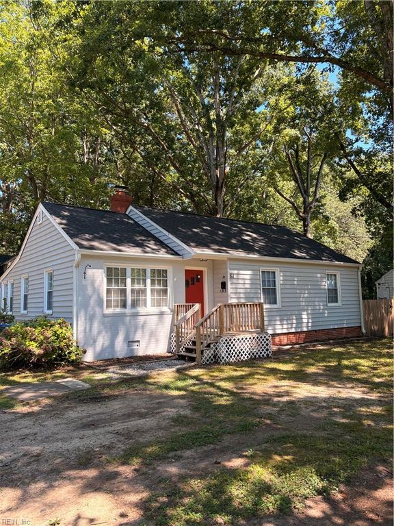 84 Madison LN N, Newport News, VA 23606