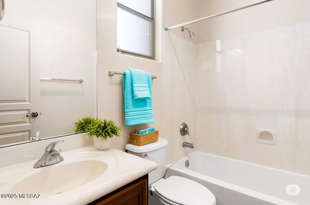 10612 S Blackhawk Ridge Place, Vail, AZ 85641