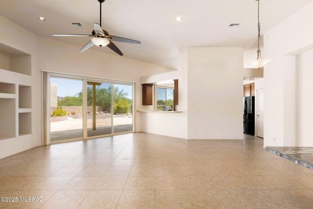 10612 S Blackhawk Ridge Place, Vail, AZ 85641