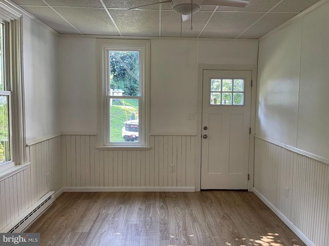 301 N MARKET ST, Myerstown, PA 17067