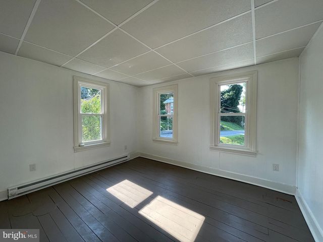 301 N MARKET ST, Myerstown, PA 17067