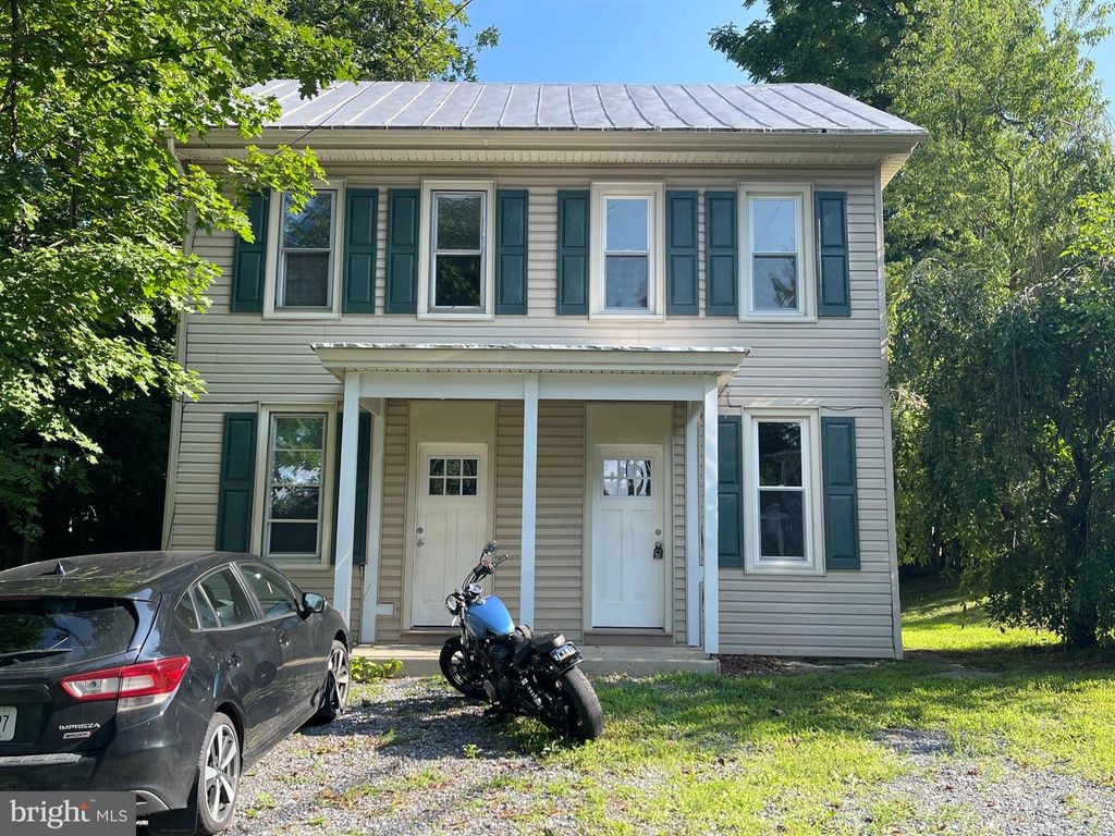 301 N MARKET ST, Myerstown, PA 17067