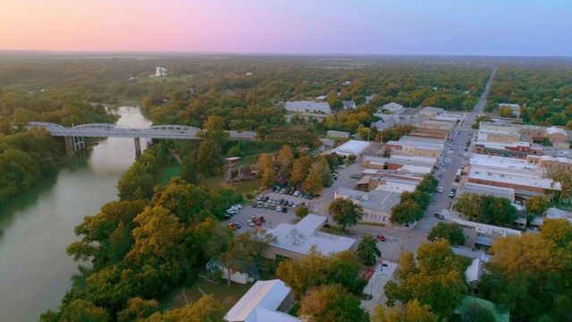 204 CONSTANZA TRL, Bastrop, TX 78602