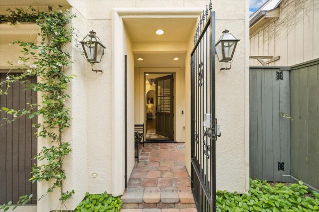 2407 Brazoria Street A, Houston, TX 77019
