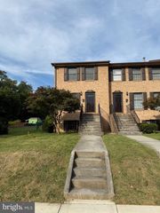 212 W WHITLOCK AVE, Winchester, VA 22601