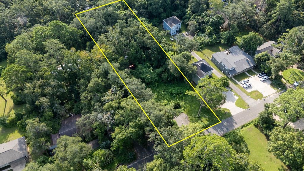 911 Buena Vista Drive, Tallahassee, FL 32304
