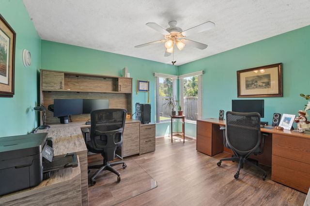 902 Egret Avenue, Fort Pierce, FL 34982