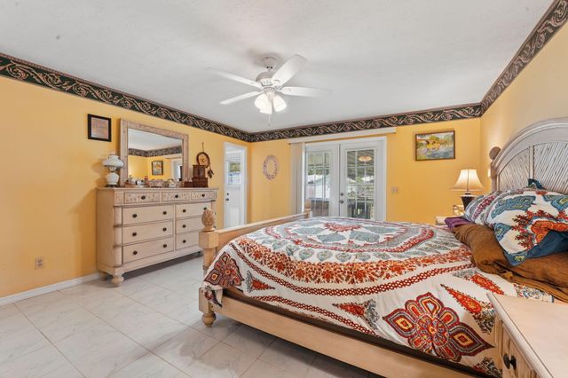 902 Egret Avenue, Fort Pierce, FL 34982