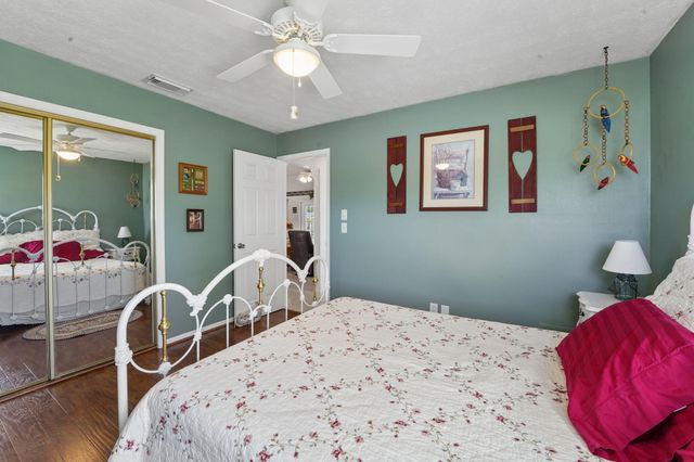 902 Egret Avenue, Fort Pierce, FL 34982