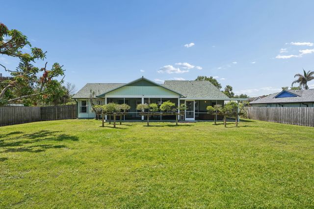 902 Egret Avenue, Fort Pierce, FL 34982